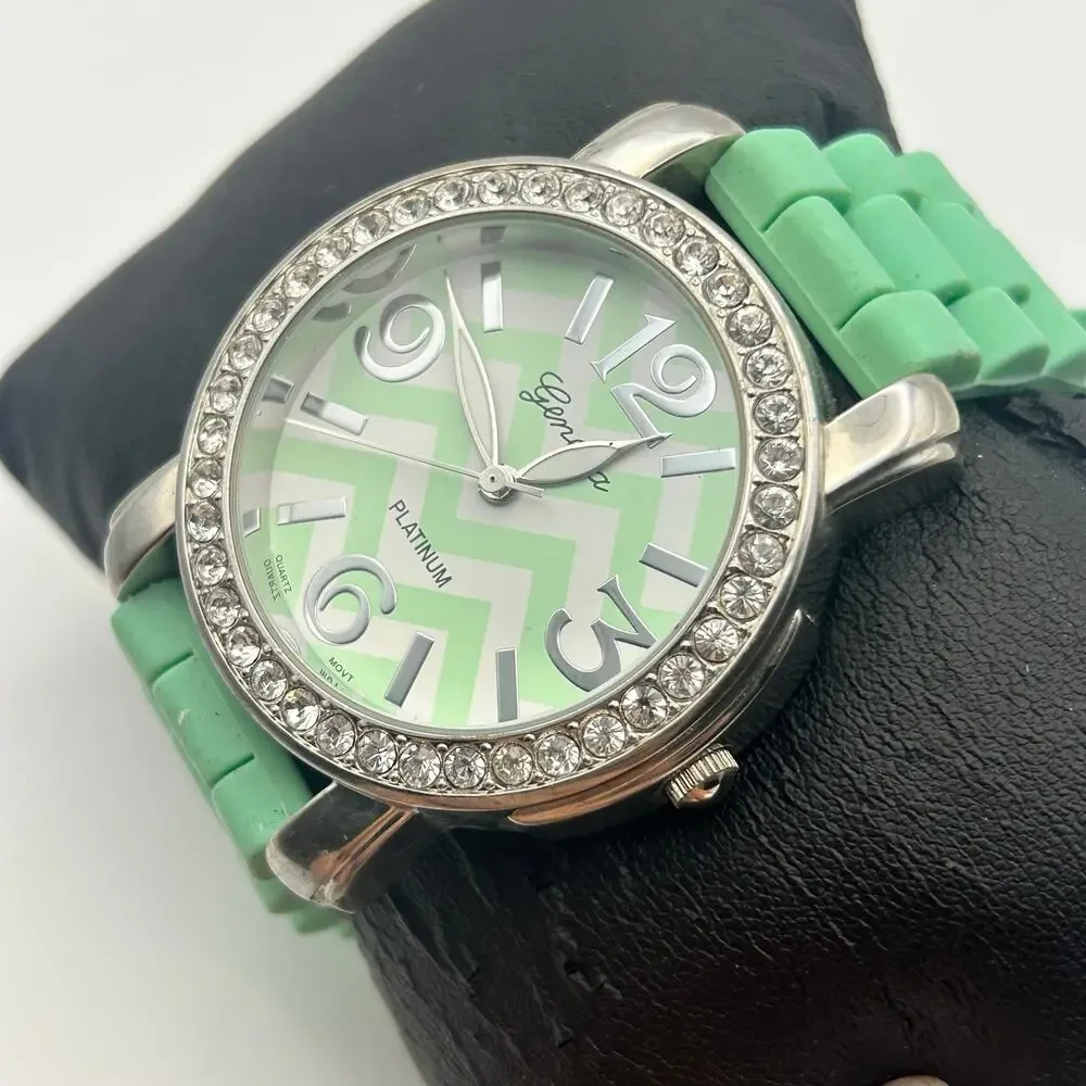 Geneva Platinum Crystal Bezel Green Silicon Band Watch Working New Battery